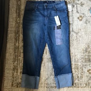 1822 Vintage Denim Crop Skinny Jeans